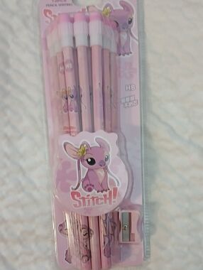 Stitch-Themed Pink HB Pencil Set with Sharpener